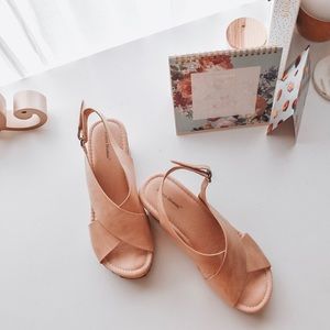Pierre Dumas Nude Pink Wedge